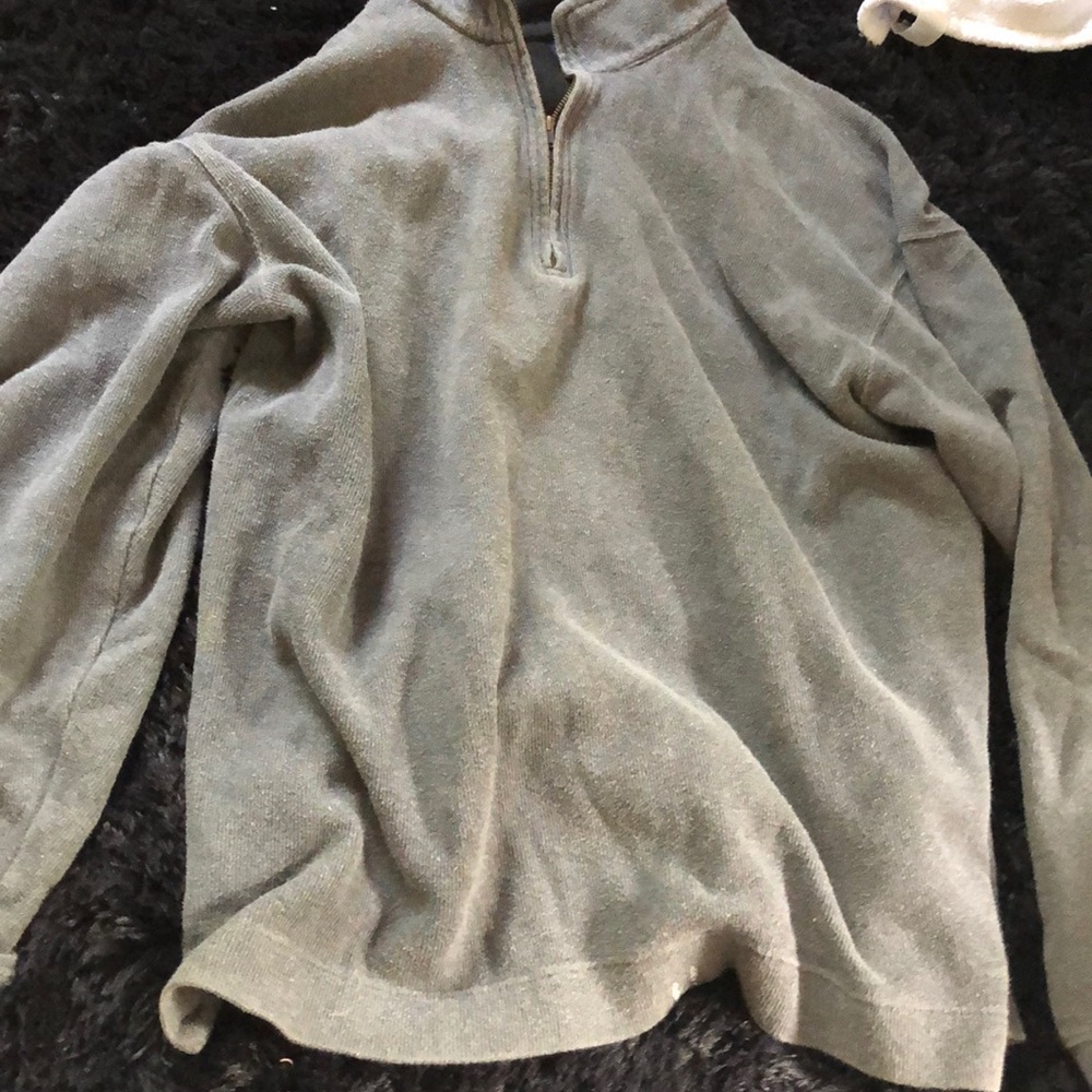 Grey sweater with zipper